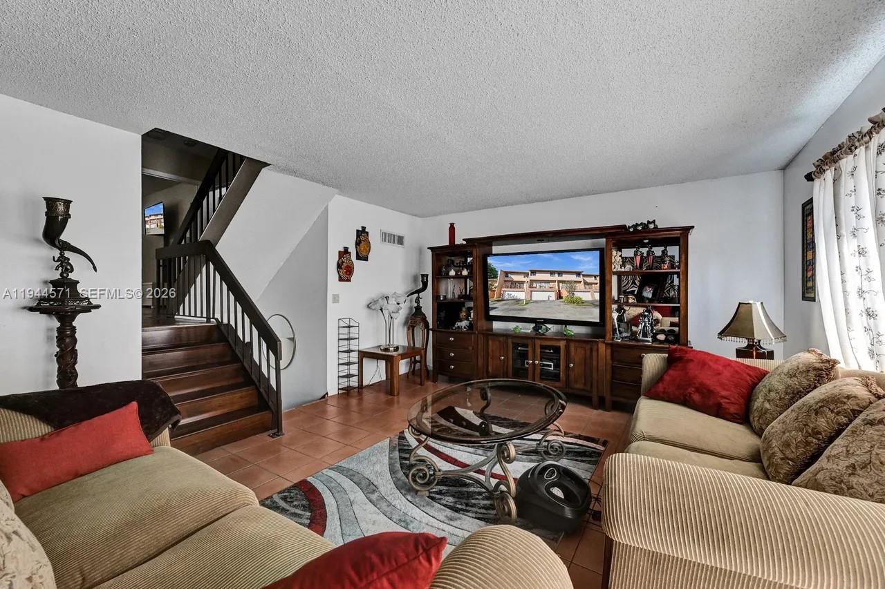 8690 Southwest 154th Cir Place, Unit 3D Miami, FL 33193 - Photo 8 of 17