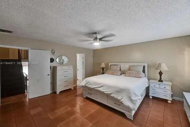 $389,900 | 8690 Southwest 154th Cir Place, Unit 3D, Miami, FL 33193