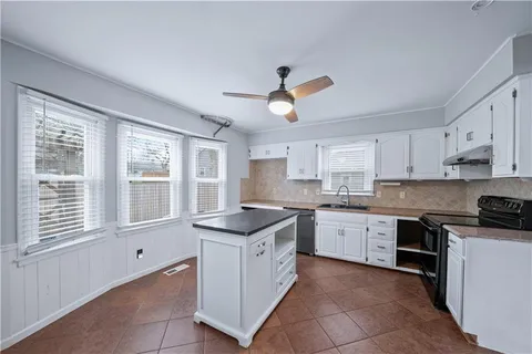 $355,000 | 9350 Lamar Avenue, Overland Park, KS 66207