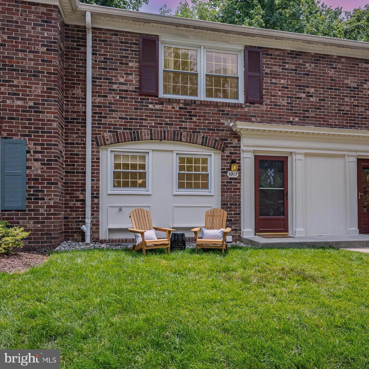 5917 Kingsford Road, Unit 366 Springfield, VA 22152 - Photo 2 of 51 Welcome home to 5917 Kingsford Road!