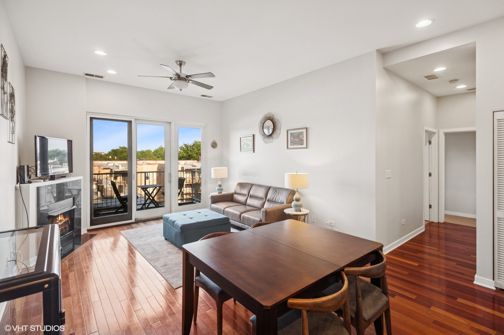 3021 West Armitage Avenue, Unit 404 Chicago, IL 60647 - Photo 5 of 22