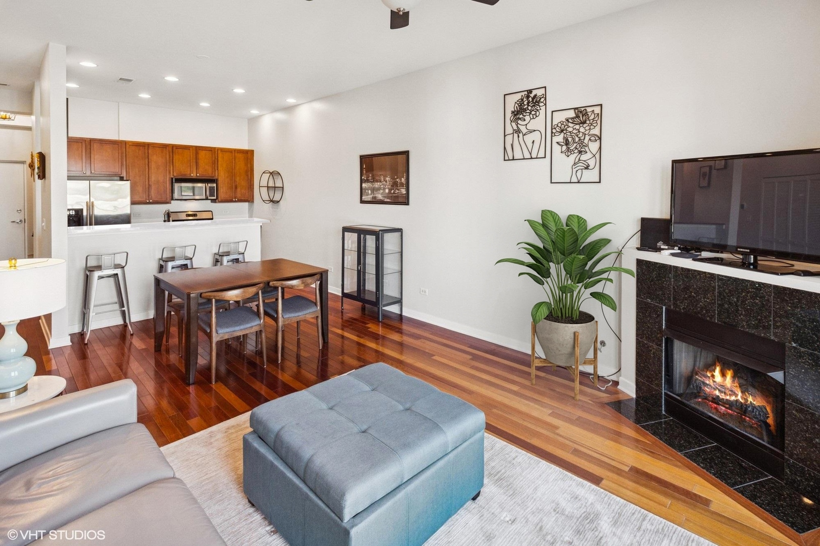 3021 West Armitage Avenue, Unit 404 Chicago, IL 60647 - Photo 6 of 22