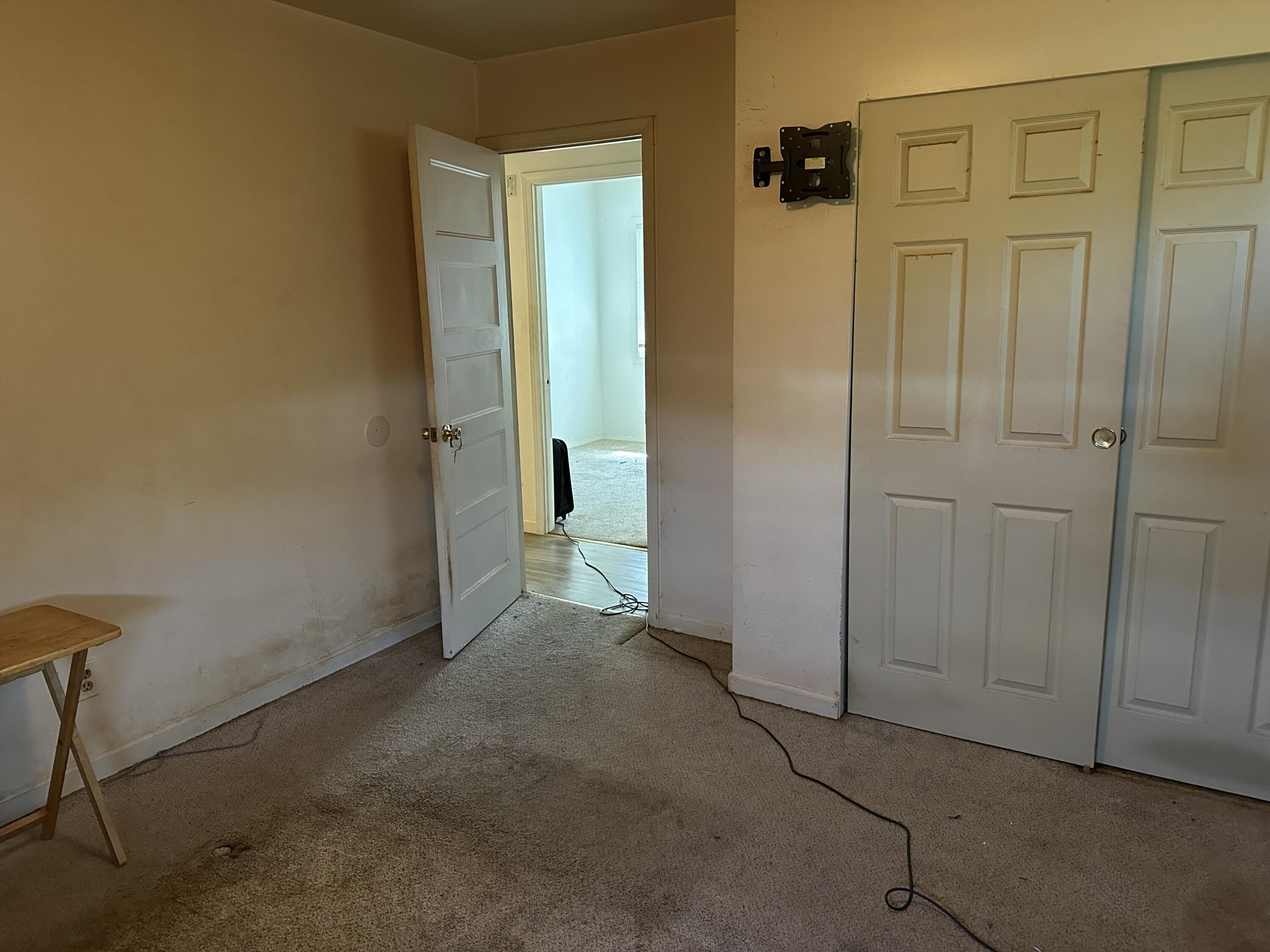 1307 Earl Road Michigan City, IN 46360 - Photo 6 of 10 3000x2250