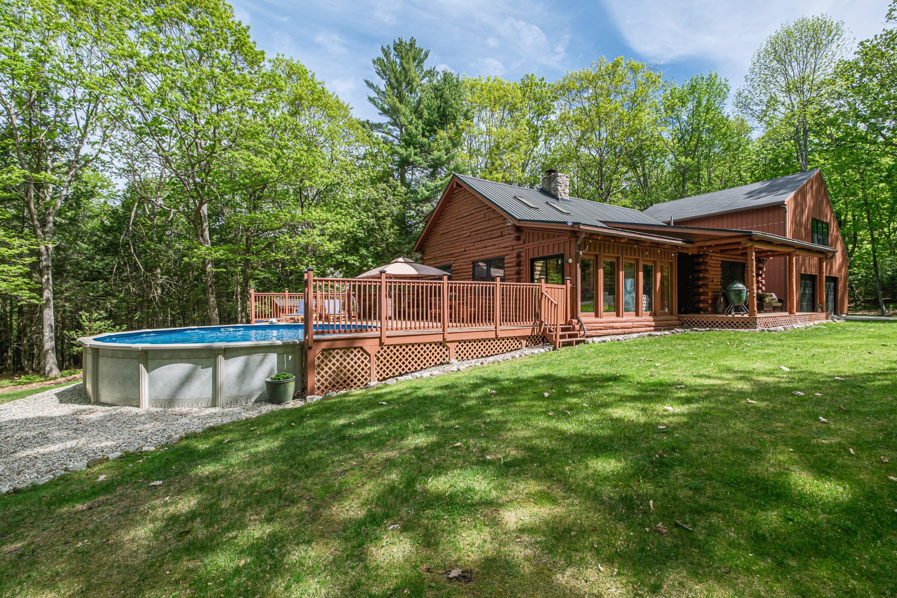 64 Summit Road Gray, ME 04039 - Photo 4 of 66 Side with pool