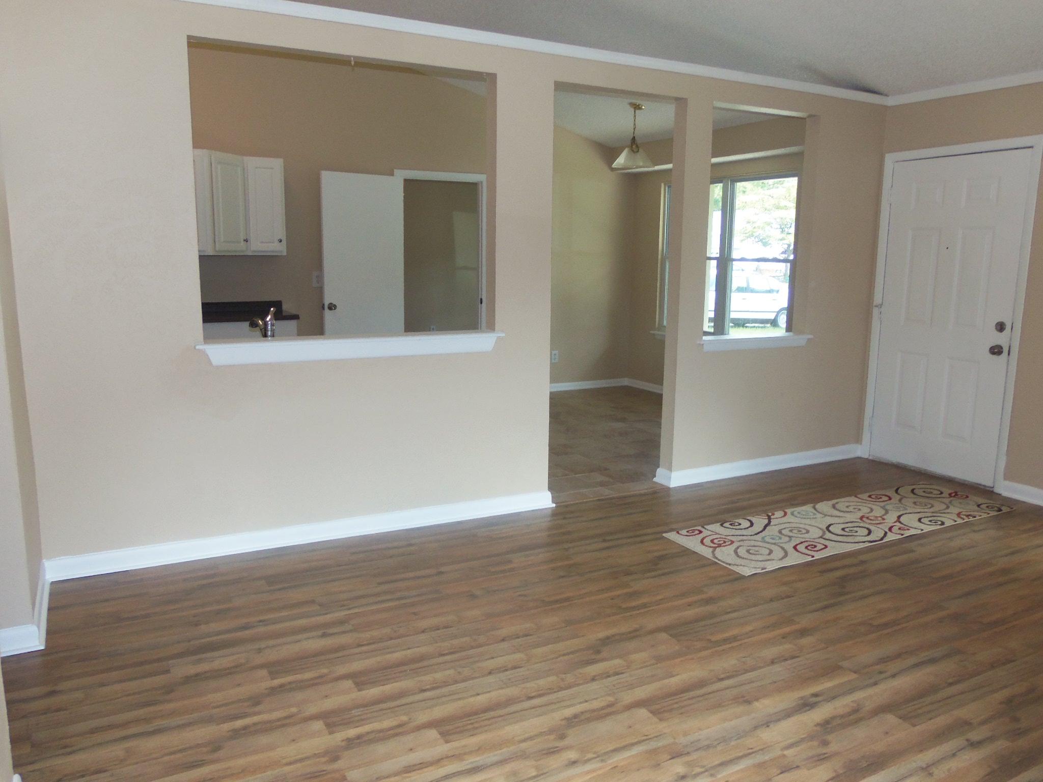 147 Manchester Road Summerville, SC 29486 - Photo 11 of 17 Family room view of ktichen