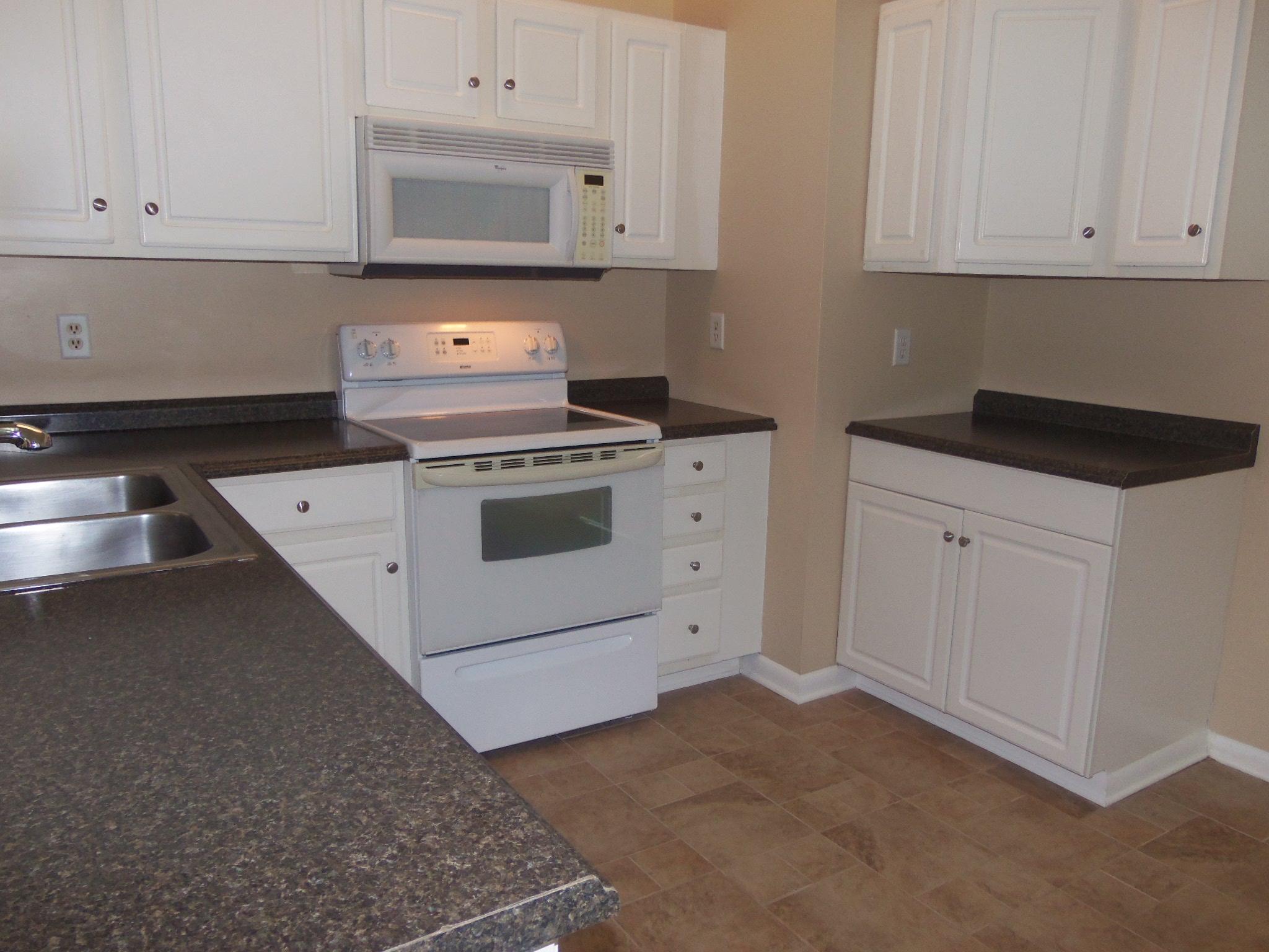 147 Manchester Road Summerville, SC 29486 - Photo 17 of 17 Kitchen