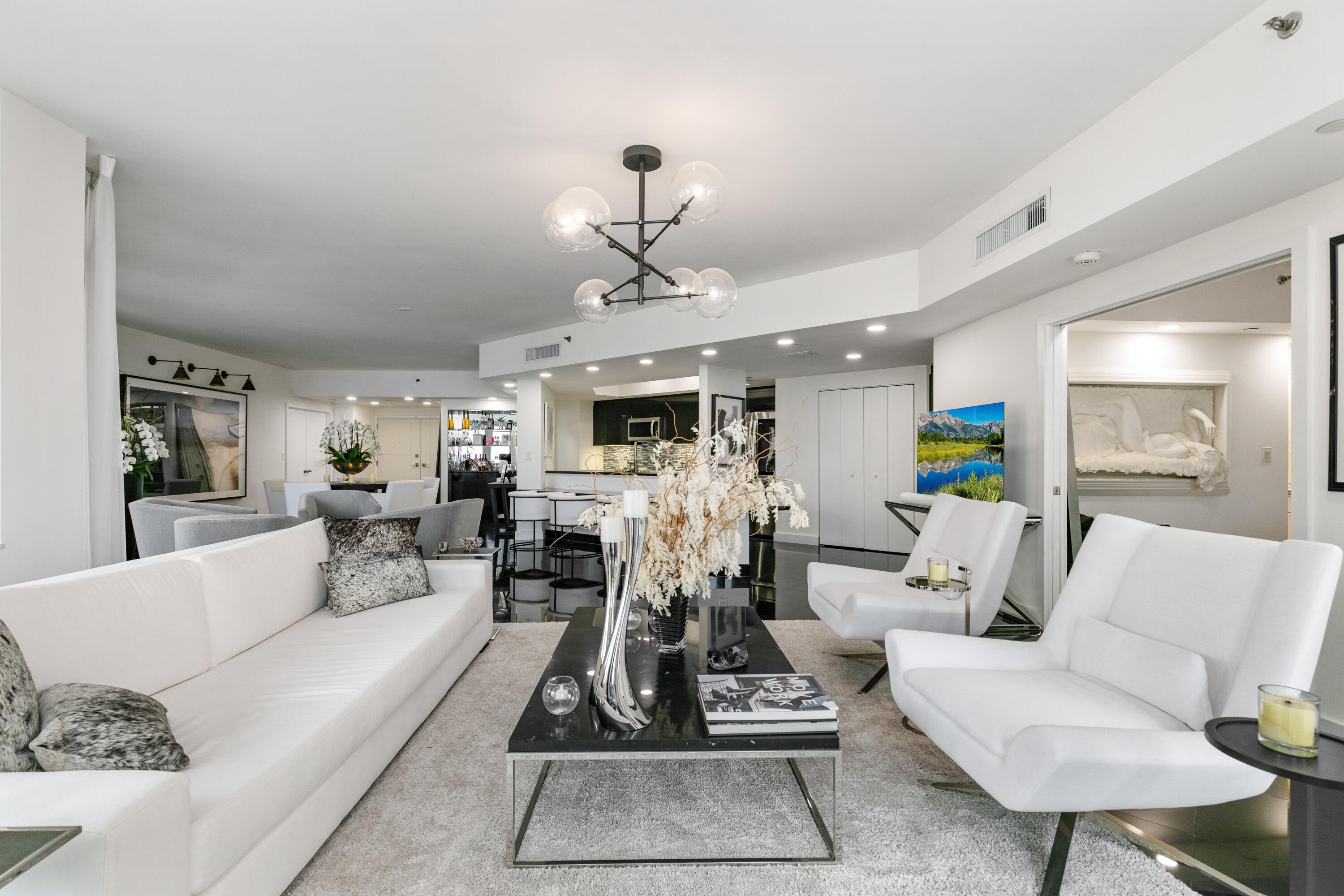 300 Southeast 5th Avenue, Unit 6050 Boca Raton, FL 33432 - Photo 7 of 43 2M8A7919