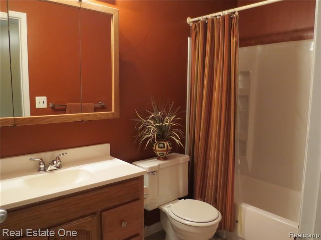 110 Longford Drive Rochester Hills, MI 48309 - Photo 20 of 30