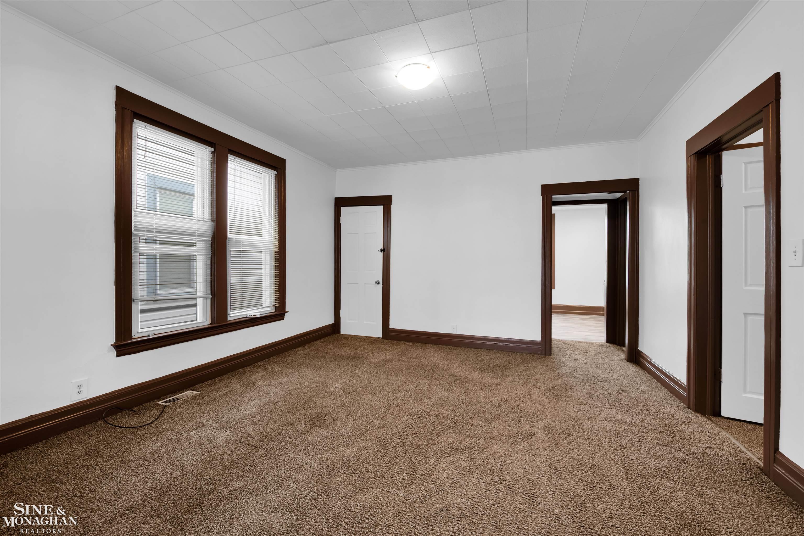 1083 Lakepointe Street, Unit 1 Grosse Pointe, MI 48230 - Photo 8 of 21