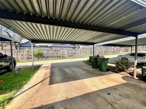 $1,595 | 2403 Kingsford Court, Arlington, TX 76017