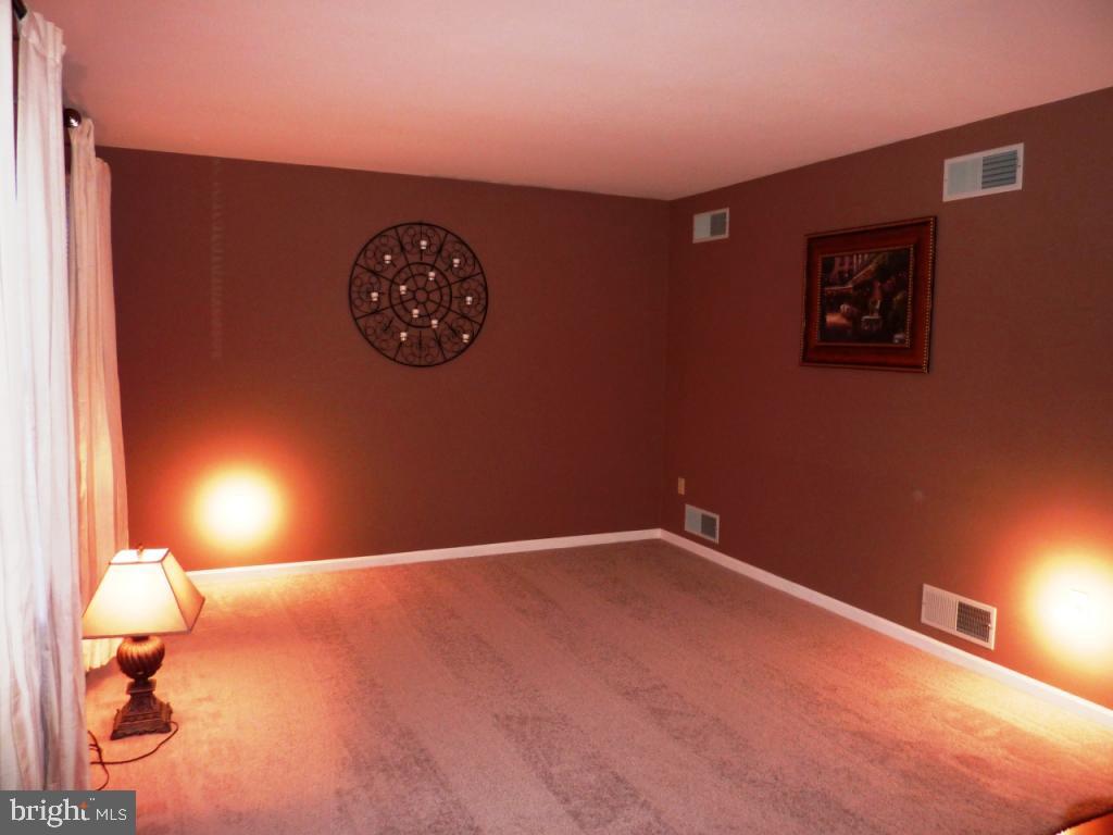 59 Brookfield Road Lititz, PA 17543 - Photo 4 of 22