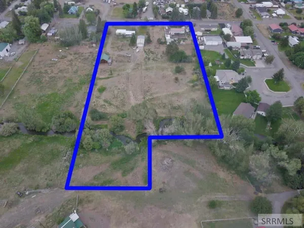 $450,000 | 803-805 West College Street, Mackay, ID 83251