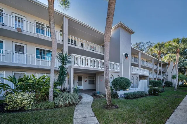 $135,000 | 841 Patricia Avenue, Unit 306, Dunedin, FL 34698