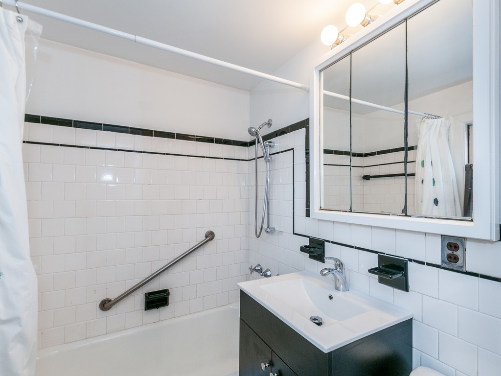 18 Sunset Road Waltham, MA 02451 - Photo 15 of 23 Gallery Image 15
