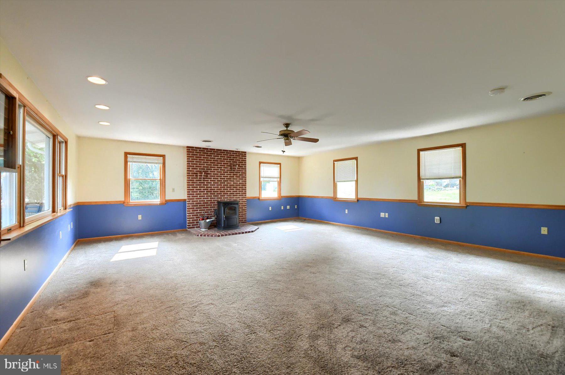 1095 Grove Road Harrisburg, PA 17111 - Photo 12 of 44 Gallery Image 12