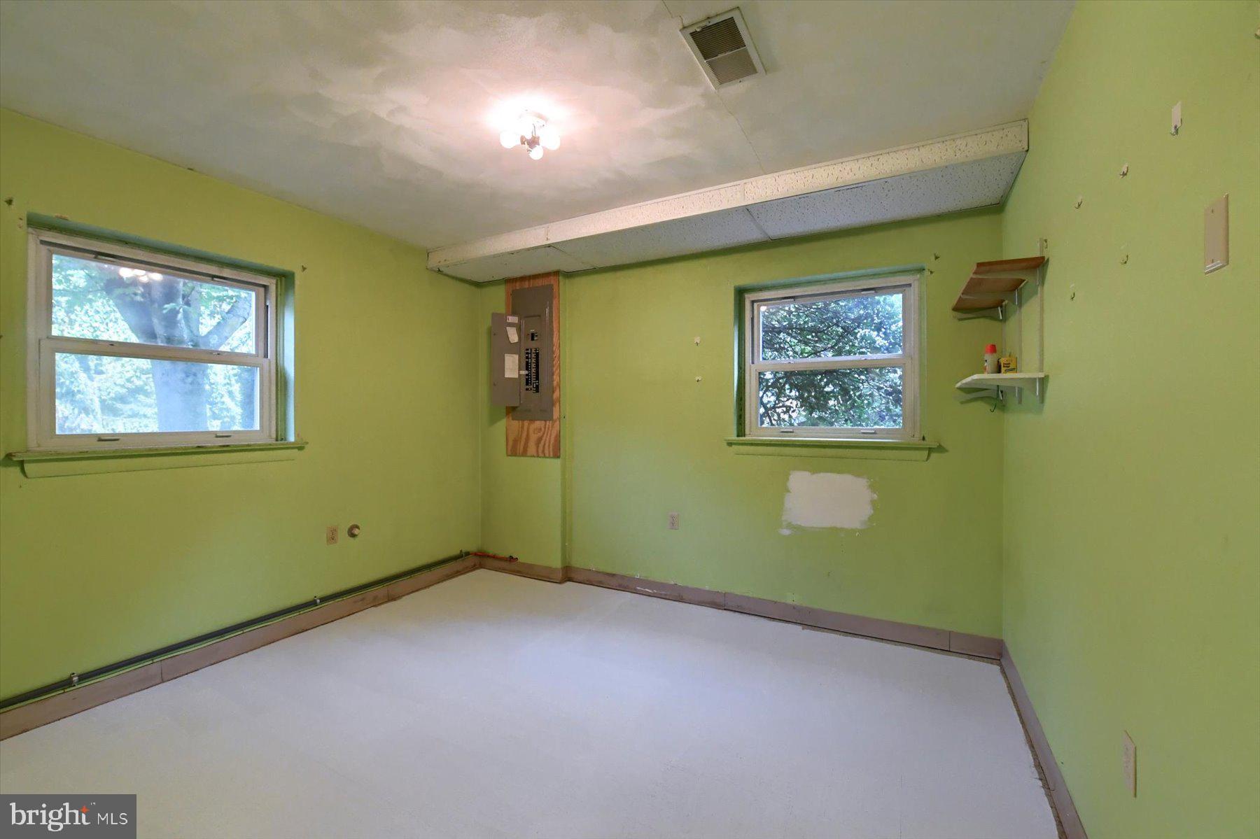 1095 Grove Road Harrisburg, PA 17111 - Photo 15 of 44 Gallery Image 15