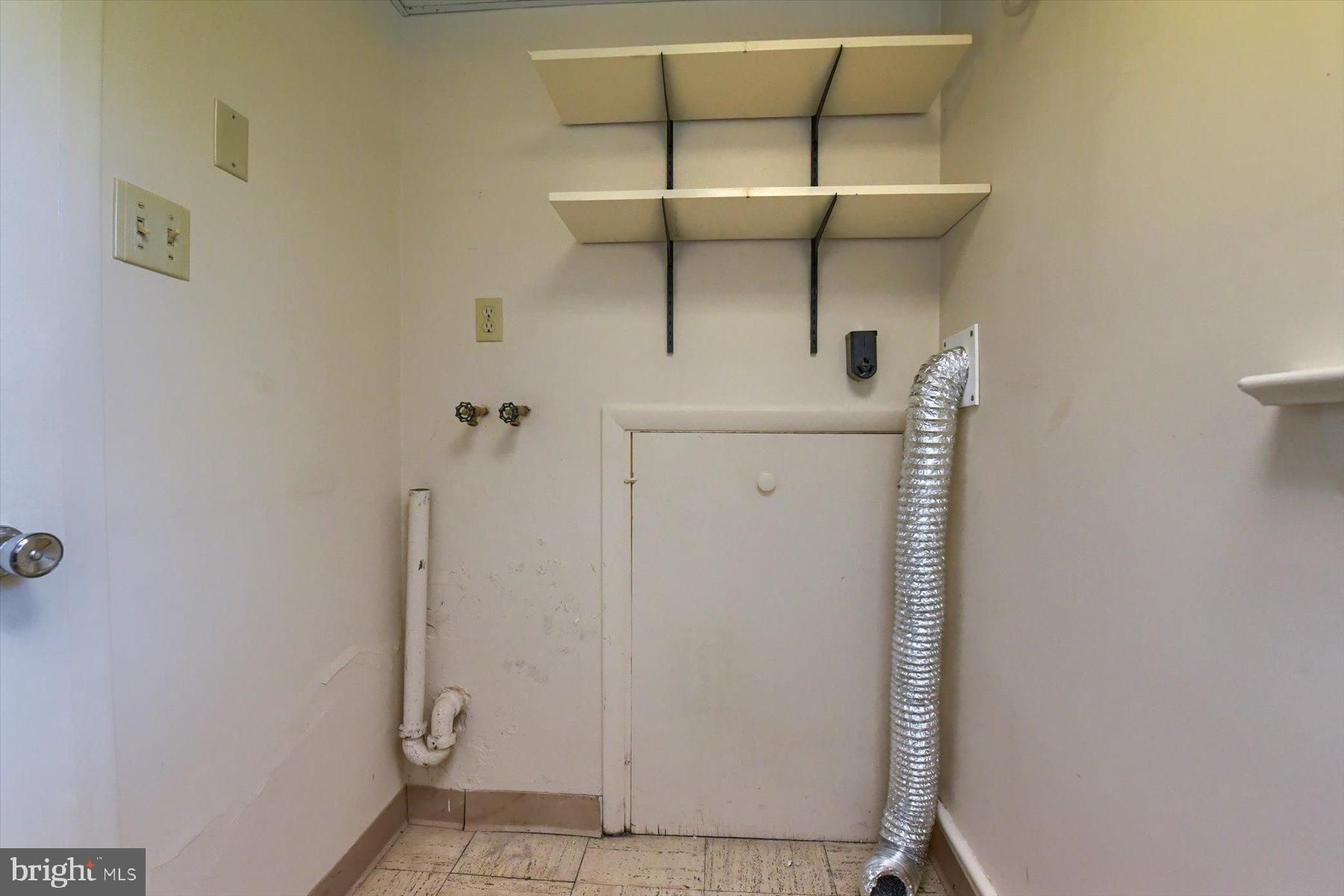 1095 Grove Road Harrisburg, PA 17111 - Photo 20 of 44 Gallery Image 20