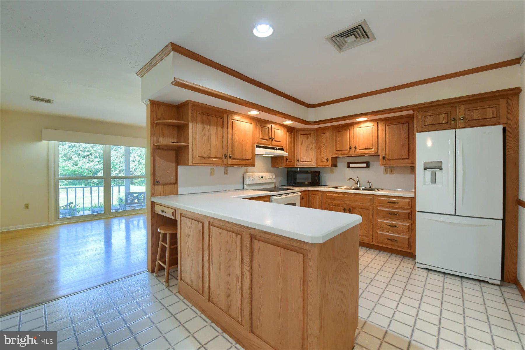 1095 Grove Road Harrisburg, PA 17111 - Photo 31 of 44 Gallery Image 31