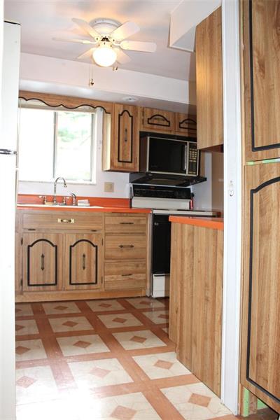 256 South Duffy Road Butler, PA 16001 - Photo 7 of 13 kitchen