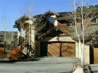 155 Knudson Ranch Road, Unit 18 Edwards, CO 81632 - Photo 7 of 8 a front view of a house