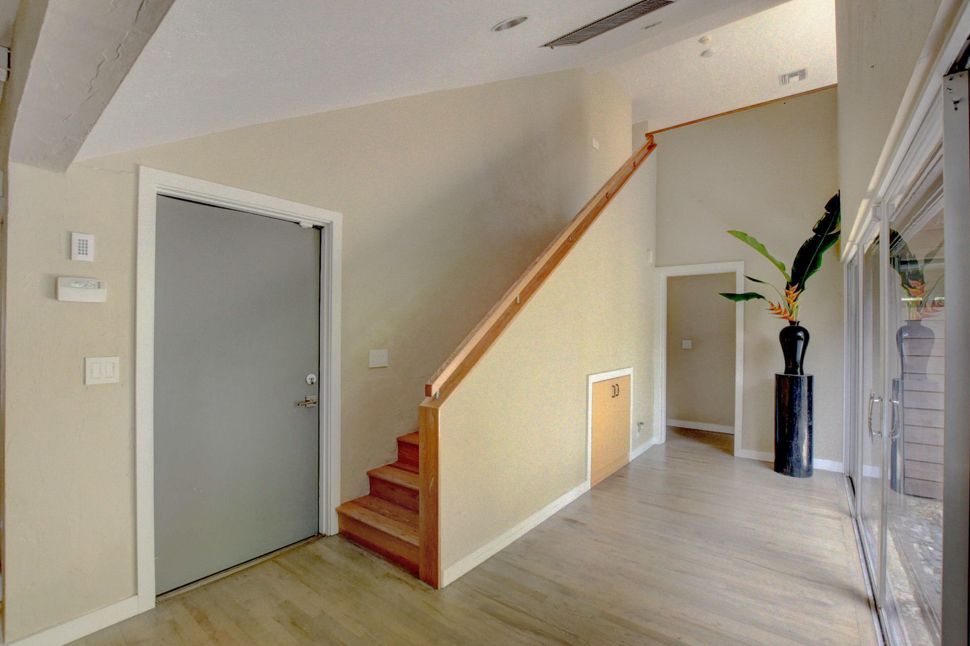 1240 Northwest 8th Street Boca Raton, FL 33486 - Photo 4 of 55 Foyer