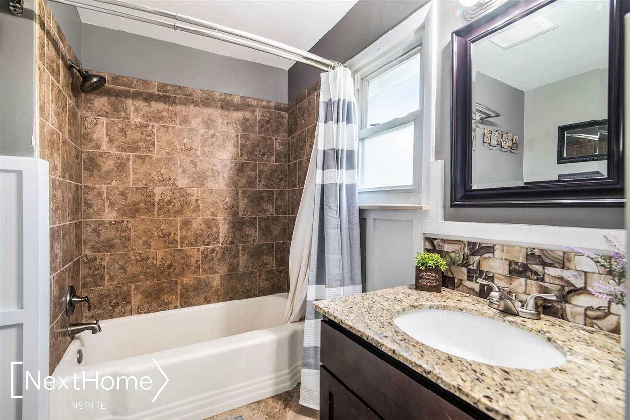 6121 Elms Road Flushing, MI 48433 - Photo 16 of 51 50050071-15.JPG