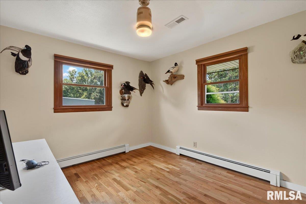 2033 McQueen Road New Berlin, IL 62670 - Photo 57 of 63 Gallery Image 57