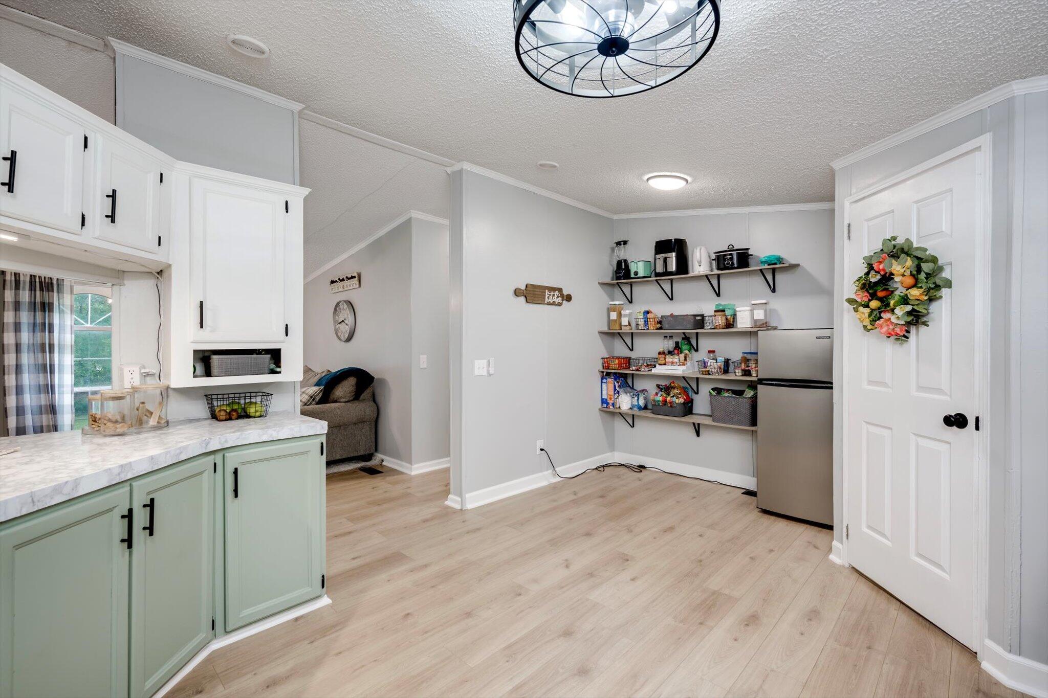 659 Thenas Garden Aiken, SC 29803 - Photo 8 of 36 09-009-