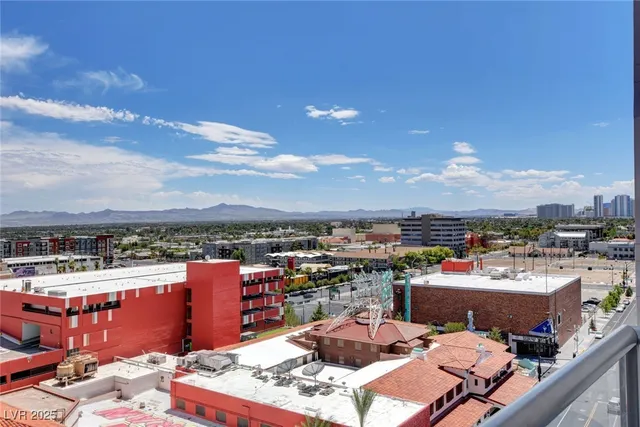 $2,944 | 150 South Las Vegas Boulevard, Unit 1016, Las Vegas, NV 89101