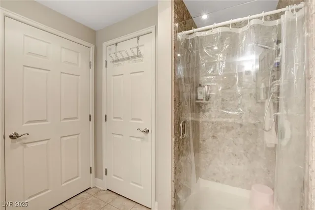 $2,944 | 150 South Las Vegas Boulevard, Unit 1016, Las Vegas, NV 89101