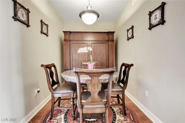 $2,944 | 150 South Las Vegas Boulevard, Unit 1016, Las Vegas, NV 89101