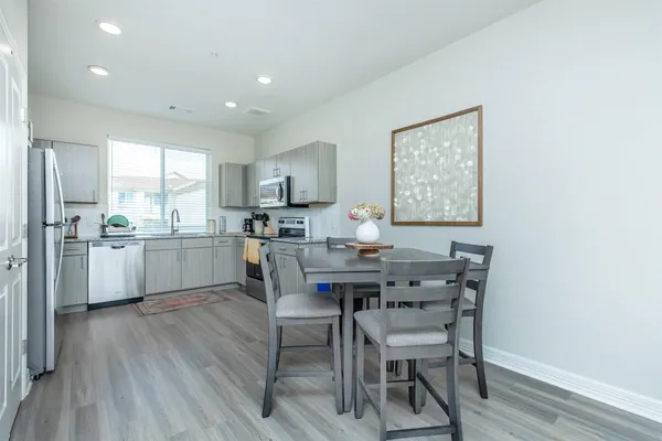 $1,550 | 1201 West Whitestone Boulevard, Unit C103, Cedar Park, TX 78613