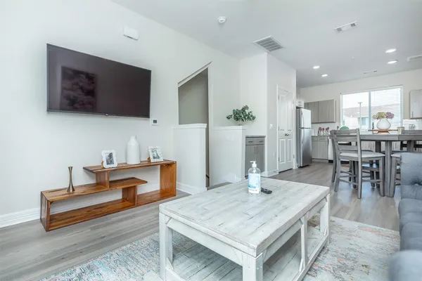 $1,550 | 1201 West Whitestone Boulevard, Unit C103, Cedar Park, TX 78613