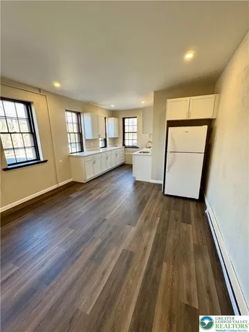 a close view of sink and tap