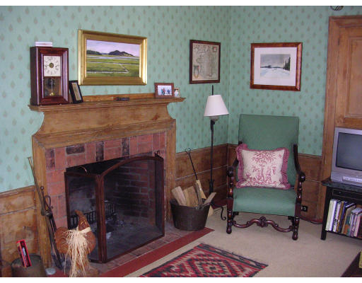 15-17 Spring Street Essex, MA 01929 - Photo 4 of 15