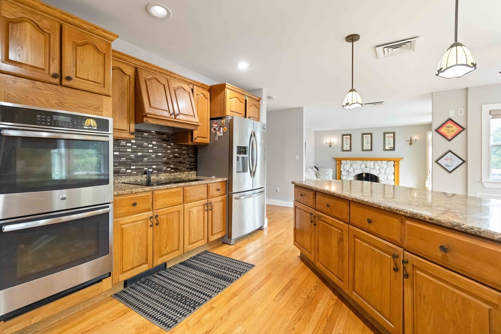 141 Gardiner Road Quincy, MA 02169 - Photo 8 of 35