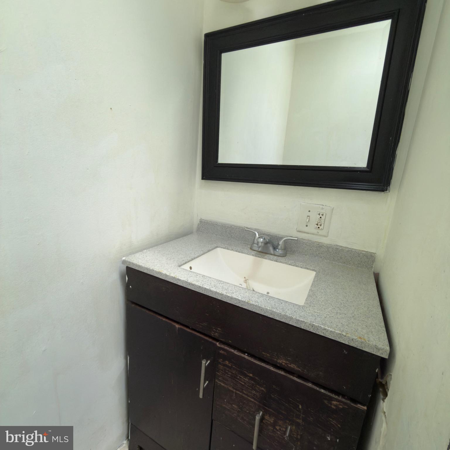 313 North Redfield Street Philadelphia, PA 19139 - Photo 15 of 25