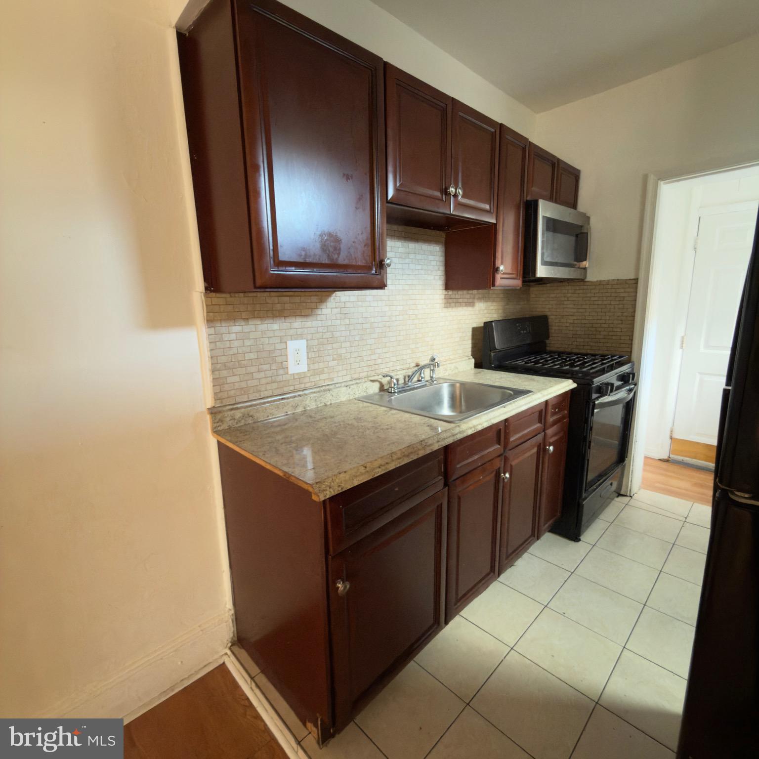 313 North Redfield Street Philadelphia, PA 19139 - Photo 22 of 25