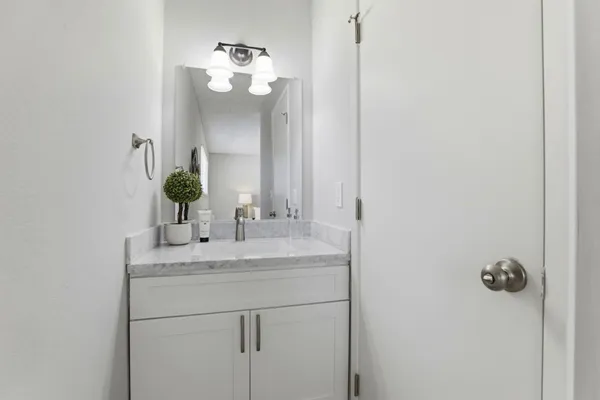 $899,950 | 3184 Fernside Square, San Jose, CA 95132