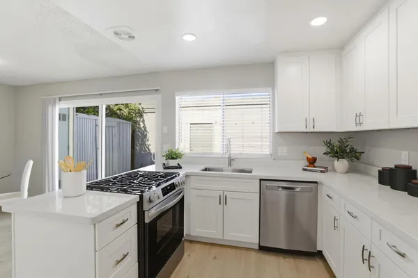 $899,950 | 3184 Fernside Square, San Jose, CA 95132