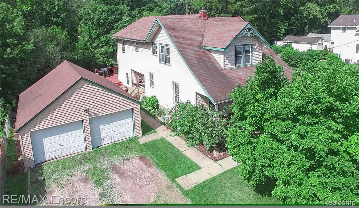 Enjoy a private backyard!