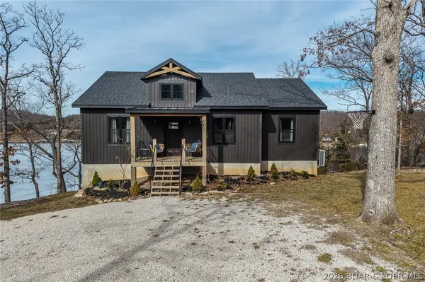 $900,000 | 139 Jumping Bass Cove Road, Roach, MO 65787