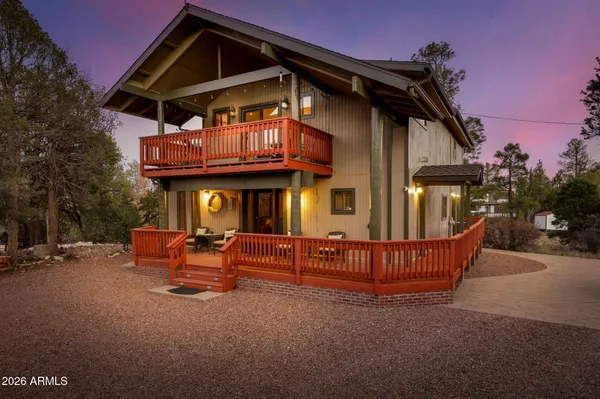 $639,777 | 3161 Trail's End, Overgaard, AZ 85933