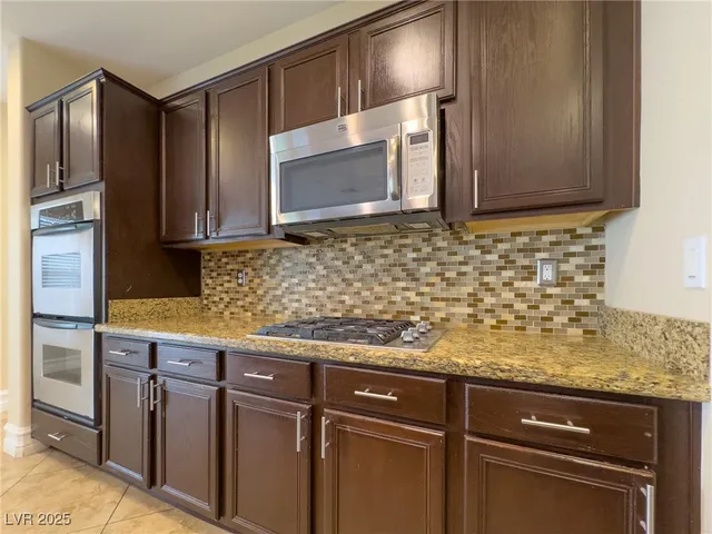 $2,950 | 175 Rising Mesa Court, Henderson, NV 89012