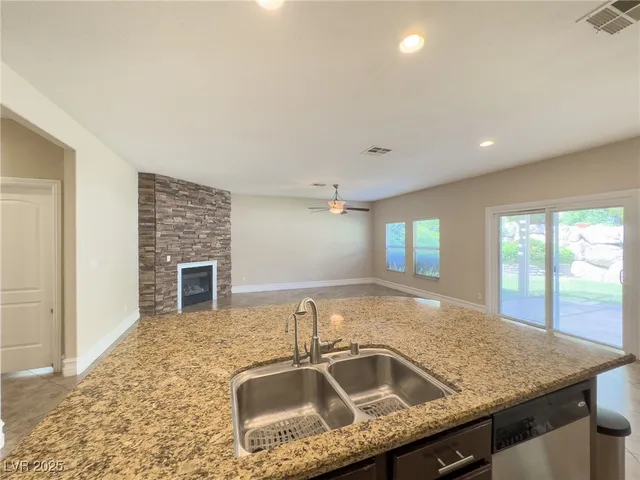 $2,950 | 175 Rising Mesa Court, Henderson, NV 89012