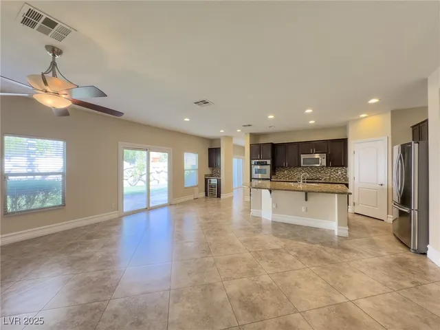 $2,950 | 175 Rising Mesa Court, Henderson, NV 89012