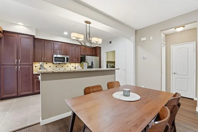 $699,999 | 60 Via Sovana, Santee, CA 92071