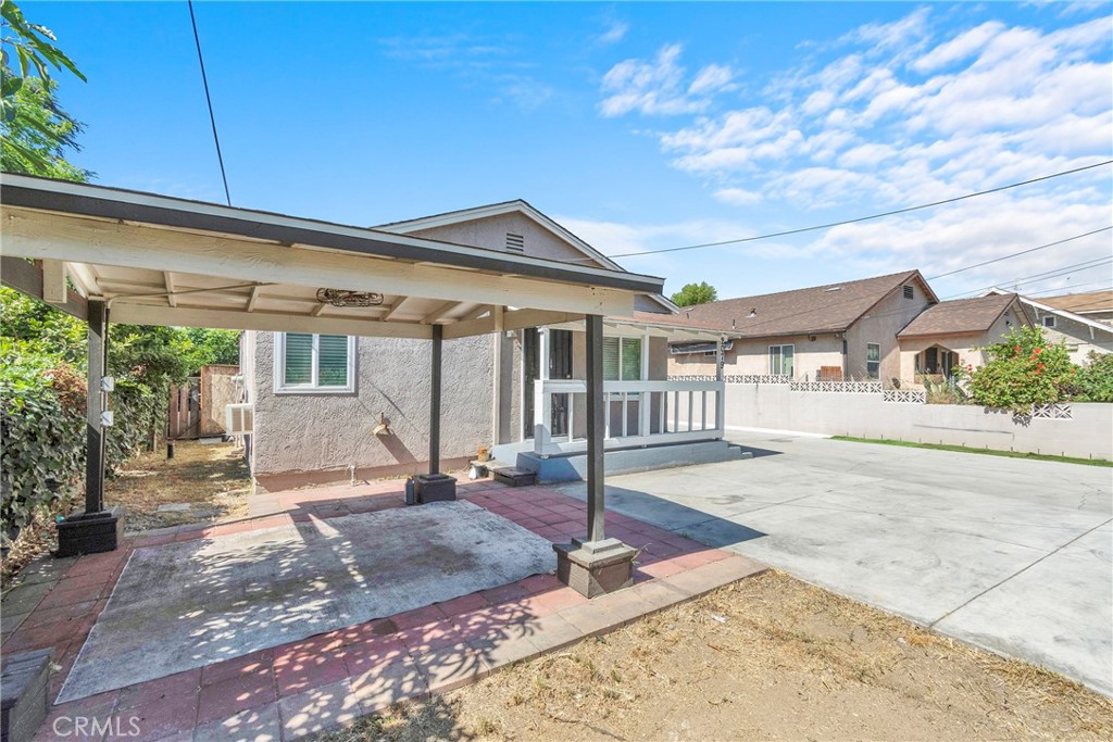 2077 Patterson Street Riverside, CA 92507 - Photo 7 of 41
