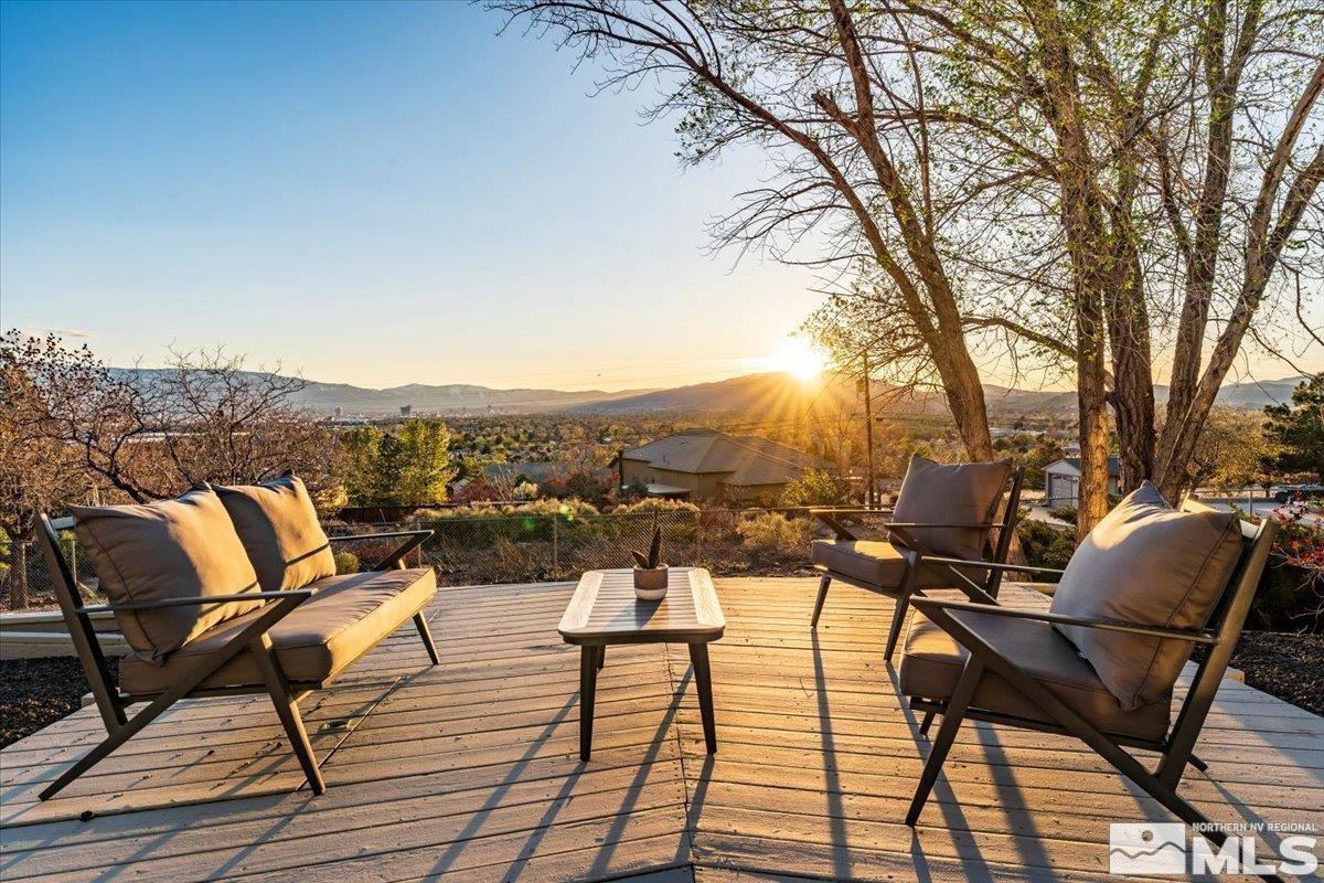 2665 Westview Boulevard Sparks, NV 89434 - Photo 32 of 33 a view of a terrace with furniture and sitting area