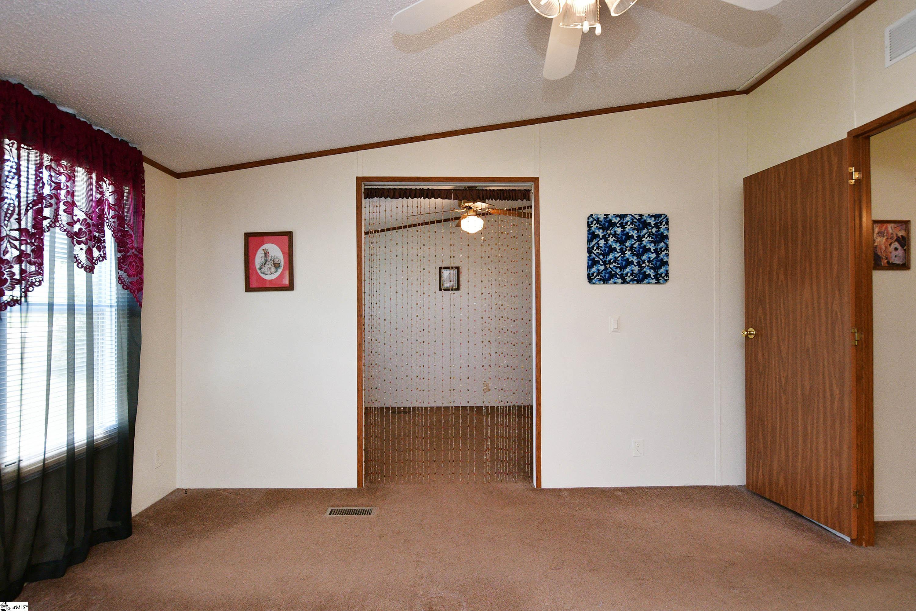 404 Redridge Court Fountain Inn, SC 29644 - Photo 12 of 34 Gallery Image 12